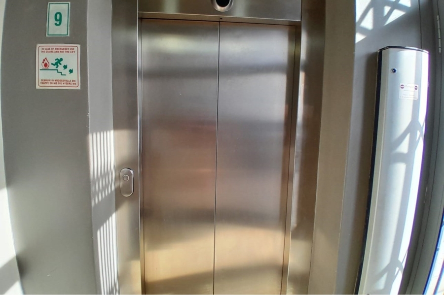 1 Bedroom Property for Sale in Bloubergstrand Western Cape